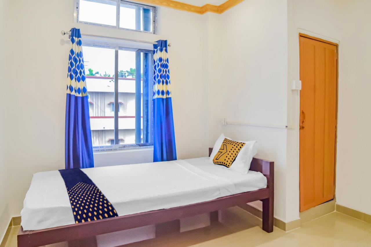 Spot On Nirvaan Guest House Kaharpara Kültér fotó